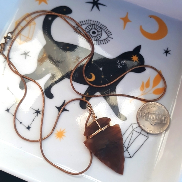 Vintage Other - ❣️Gorgeous vintage handcrafted arrowhead necklace on thick chain!